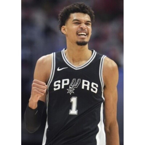 Victor Wembanyama (Nike)-(Spurs)-(Jersey)-(Black)-(New Condition)-(Size:XL)-$100 - Picture 4 of 10